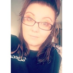 Meet your Posher, Dannielle